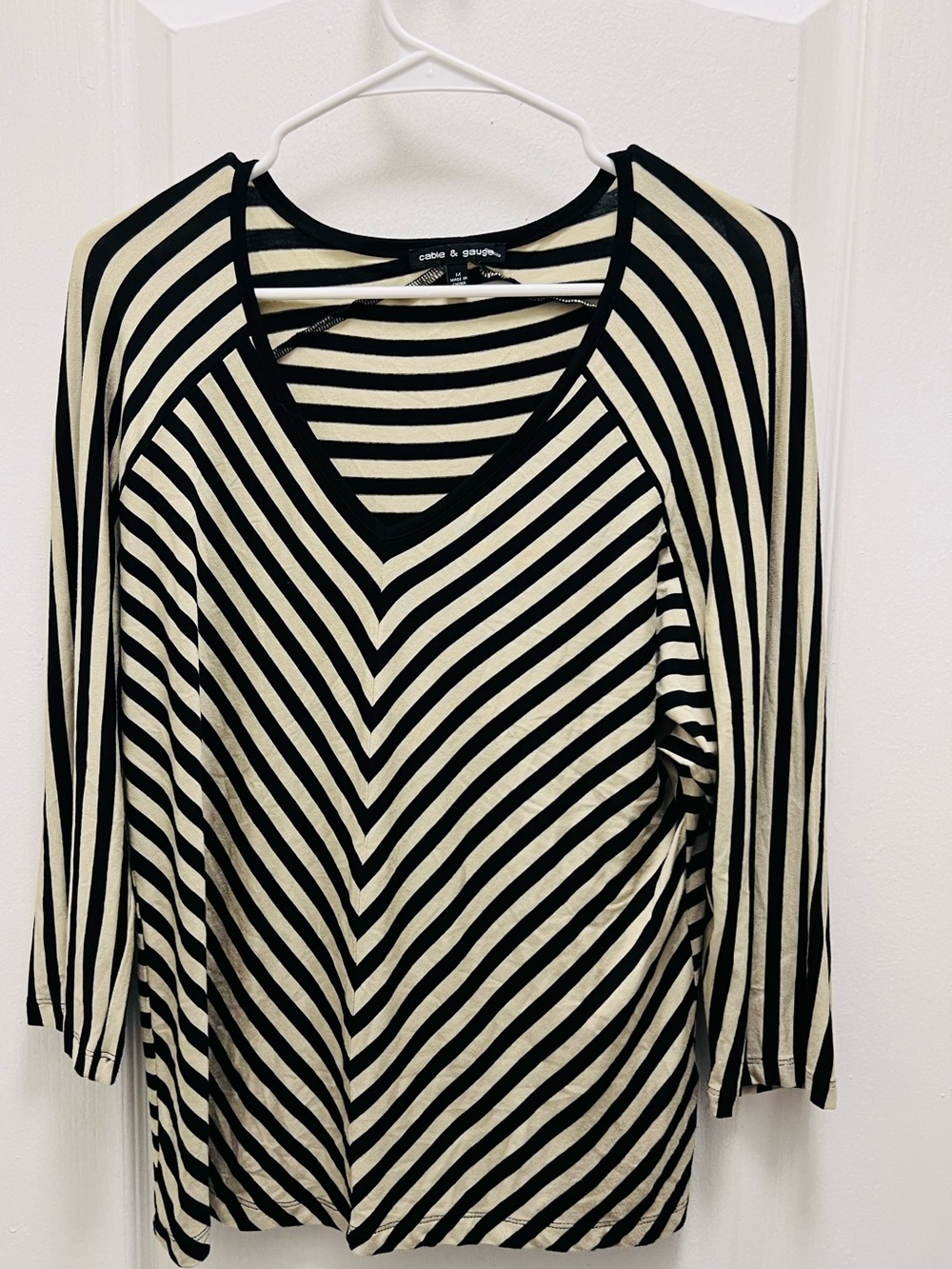 Cable & Gauge Women’s Top
